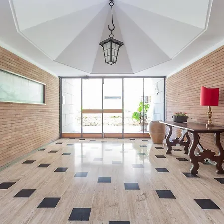Apartment St Peters Garden 3 Bdr *